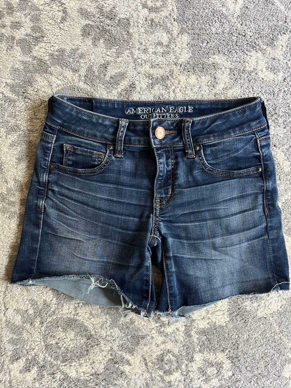AE Midi Shorts